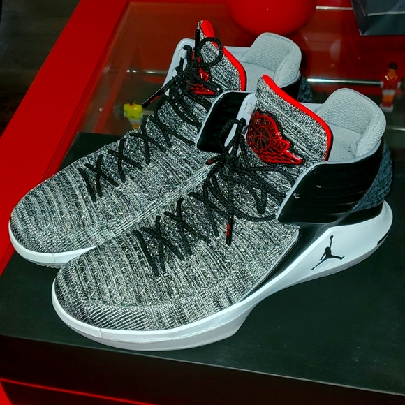 Air Jordan XXXll - Picture 7 of 10